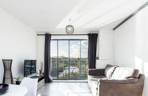 Stunning 2 Bed Flat With City Views - Foto 1