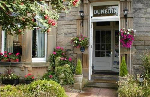 A two bedroom apartment - Victorian Villa at 8 Priestfield Road - Foto 1