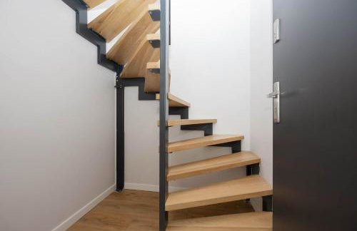 Modern Apartment by the Lake with Parking & Sauna in Zegrze by Noclegi Renters - Foto 13