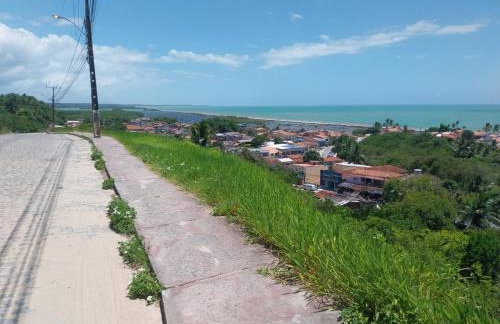 Casa Ampla - 4 quartos e 3 banheiros - Foto 1