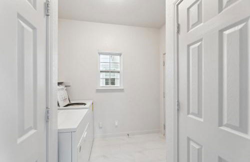 Chic 8BR Retreat Central East Austin for Large Groups - Foto 49