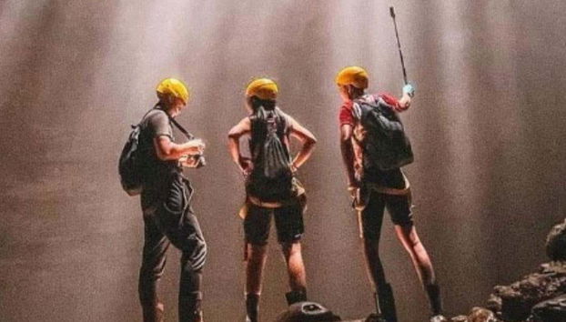 Spéléologie dans la grotte de Jomblang