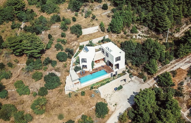 Villa Forte-the Exclusive Private Villa With Amazing sea View Located in Mimice - Photo 35