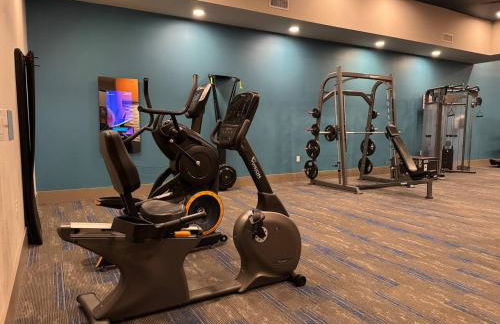 Modern 1BR near TPC Golf Free Parking and Wifi - Foto 24