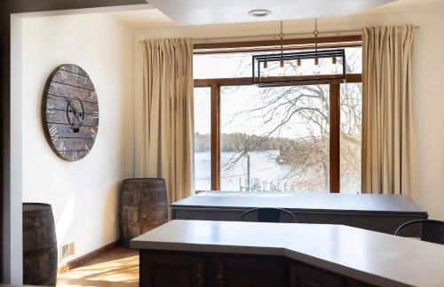 Villager Loft Pool Table & Dining Discounts - Foto 13