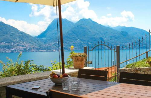 Lovely Cecilia - Foto 1