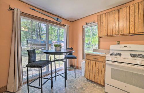 Charming Houghton Lake Cottage with Backyard! - Photo 10