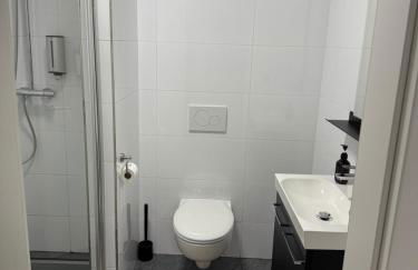 Im Tal 2 Haus - 2 WE, 5 SZ,3 Bäder, 11 Betten - Klimaanlage - Foto 7