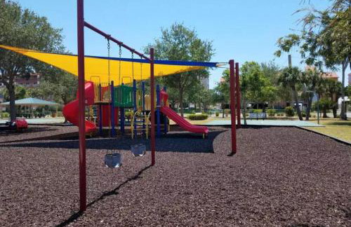 Sunset Corner - Beach View & Heated Pool! - Foto 28