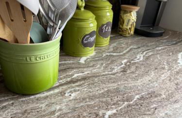 Ground-level bed bath house1mi to the beach sleep8 - Foto 42