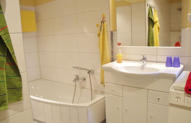 Spacious Holiday Home in Sommerfeld near Lake - Foto 9