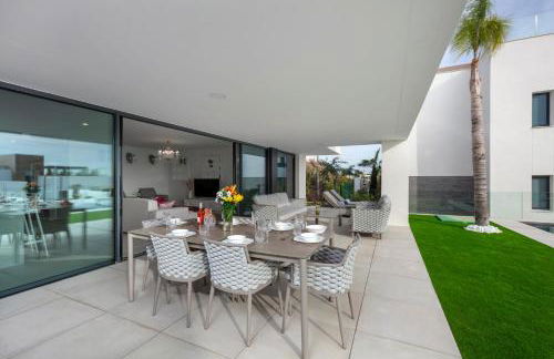 The White House Marbella - Photo 50