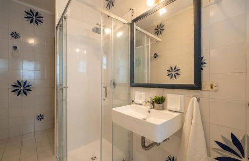 Big Beach Villa S Andrea- Privat Parking-Netflix-Self Ck -450m From the beach - Foto 21