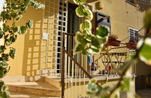 Casalú - Appartamento con Giardino Privato e Parcheggio Gratuito vicino Metro B - Foto 15