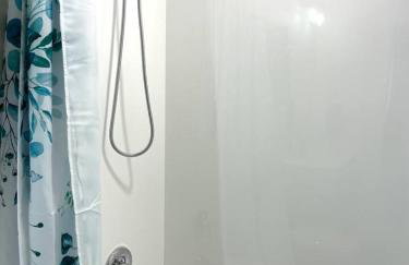 2 whole houses, Fire pit, Game room, feel at home. - Foto 69