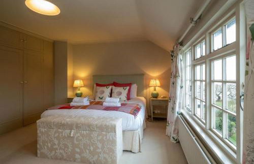 3 The Coastguards, Thorpeness - Only a stones throw from the Beach and very close to famous boating Meare, Country Club and Golf Club - Aldeburgh Coastal Cottages - Foto 21