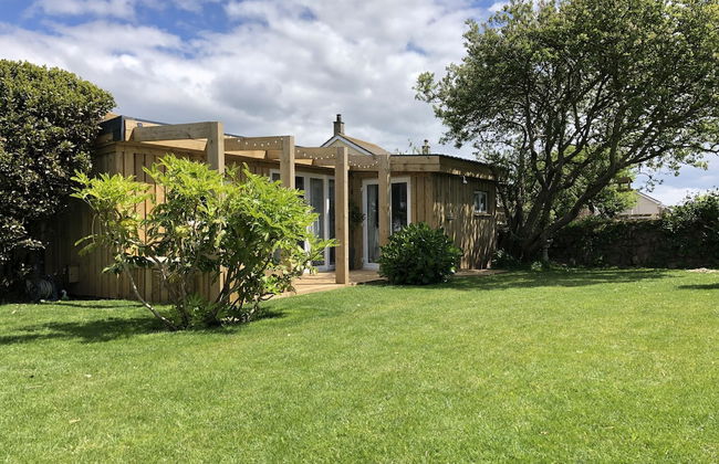 Beautiful 1-bed Cottage in Saint Agnes - Photo 1