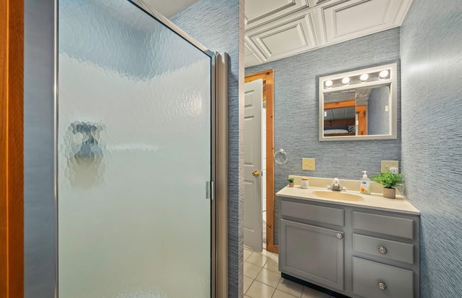 Mountain Escape With Game Room Balcony Stunning Views in the Poconos Christina - Foto 37