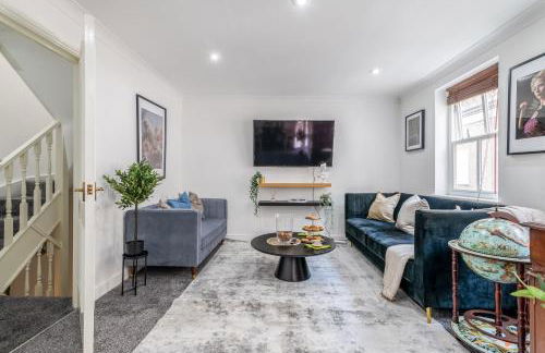 Charming 3-Bedroom London Townhouse Balcony - Foto 3