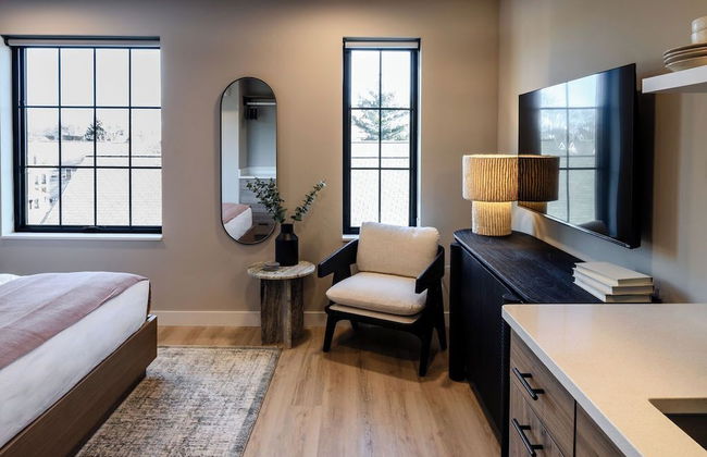 The Dylin by Mint House - Photo 17