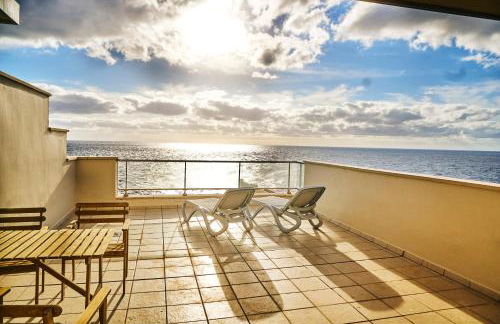 3BDR + 2BATH OCEAN VIEW APARTMENT - Foto 1