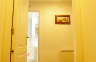 Newly refurbished 1 bed first floor apartment with wifi - Foto 13