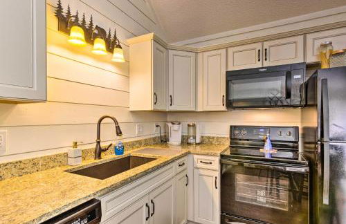 Elegant Sapphire Valley Studio with Resort Amenities - Foto 11