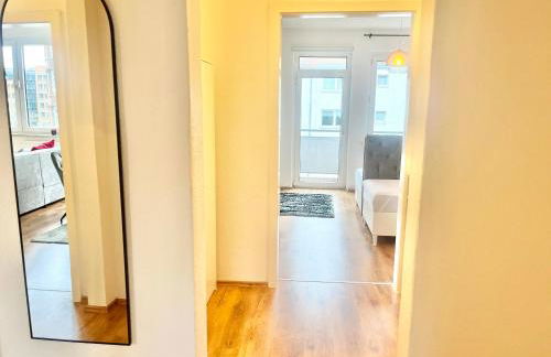 Banksy Apartment - Art & Fun mit 2 Balkonen - 6 Betten - Foto 11