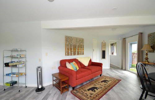 Black Bear Cabin - Fire Pit, Grill, View, Pet Friendly, Fireplace, King Bed, Wifi, Game Room - Foto 4