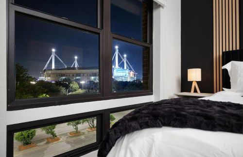 Chic 2BR-w Parking, Near Rvrwalk, Dome & Conv Ctr - Foto 15