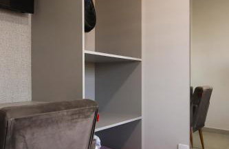 Lou Suítes - Suíte 10 - Cantinho Aconchegante - Foto 19