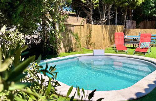 Calme et Intimité proche Avignon Piscine options au choix privée ou partagée de juin à octobre - Foto 11