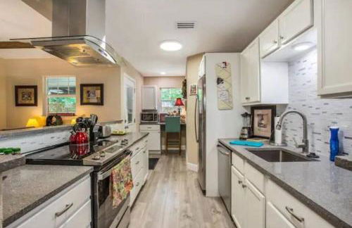 Grapevine Historic District ! New Remodel - Foto 21