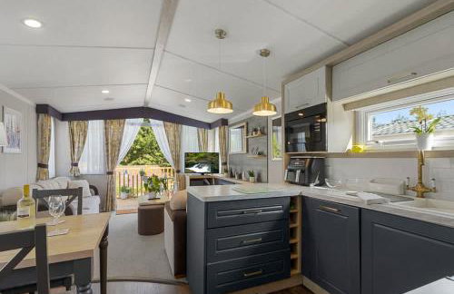 Lake View Escape - Fishing Lakes, Heated Outdoor Swimming Pool 500yrds on Sister Park , Pool Open April to September - Foto 15