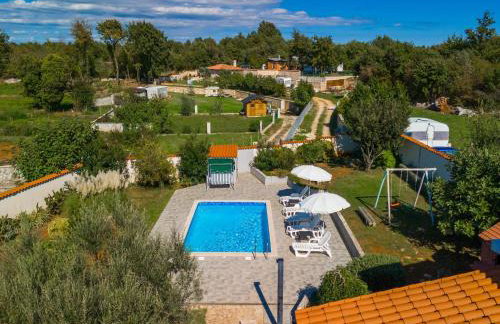 Holiday Home in Segotici With Private Pool - Foto 69