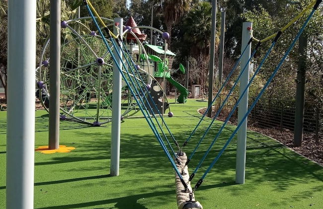 Love & Lemons - Photo 24