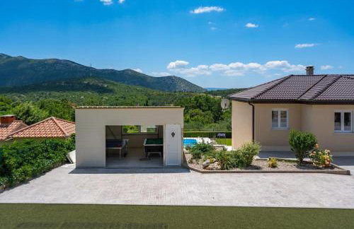 VILLA BEYBE with Jacuzzi, large private pool 50m2, BBQ,free WIFI, 3 bedrooms - Foto 32