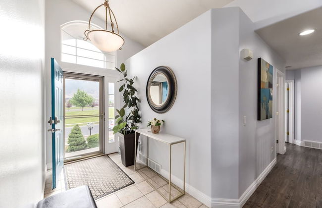 Farmington Gem 6BR Private Fenced Yard Sleeps 15 - Foto 6