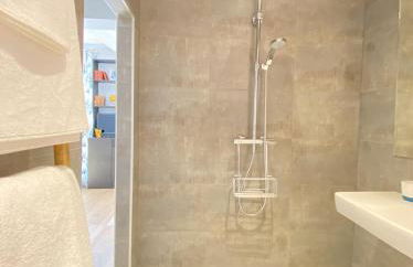 Charm & Comfort Apartment - Heart of Montmartre - Foto 10