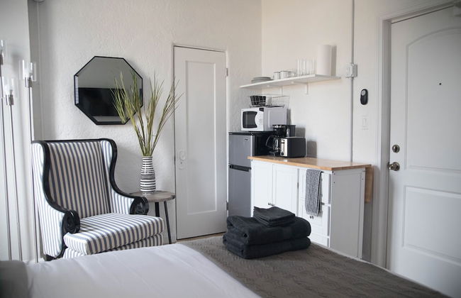 Charming Studio in Beverly Boulevard! Sleeps 2! - Photo 6