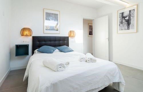 Edificio Santiago by Plaza Mayor Apartamentos - Photo 26