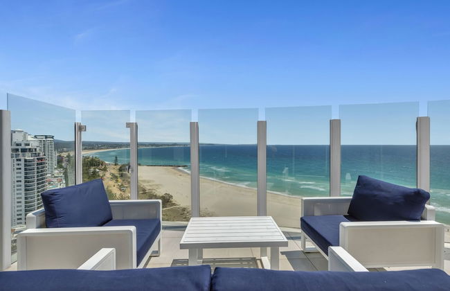 Reflection Tower Two - Foto 78