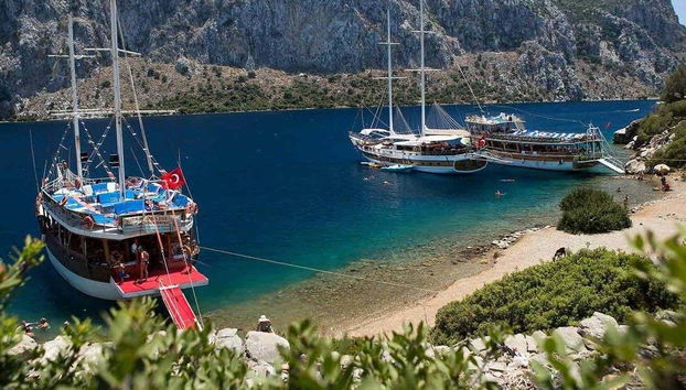 Bateaux dans le golfe de Gokova