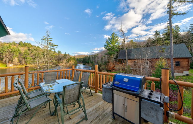 Mount Snow Cabin with Private Hot Tub by RedAwning - Foto 50