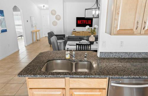 Beach House King Bed Pet Friendly! Fast Wi-Fi Netflix Garage - Foto 30