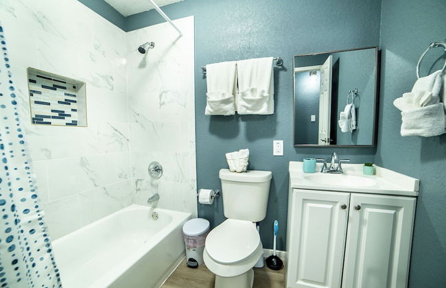 Fascinating 2br/1ba Near Festive DT and Riverwalk - Foto 13