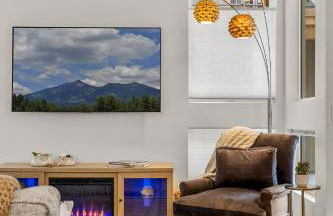 Elegant New Construction Bungalow with Scenic Forest Views - Photo 7