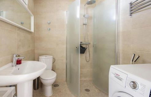 Sunny Apartment In Marbella - Photo 17