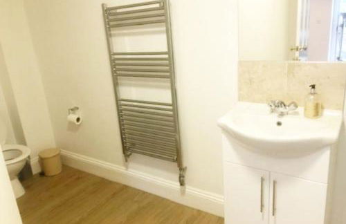 Central Shaftesbury with private parking - Foto 8