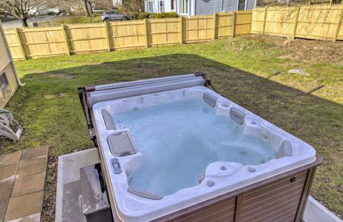 NEW! Updated Mystic Home w/ Sauna, Hot Tub & Deck - Foto 17